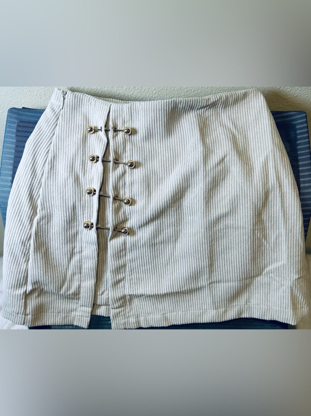 SHEIN Tan Ribbed Corduroy Studded Bar Closure Mini Skirt Beige Cream Size 2/XS